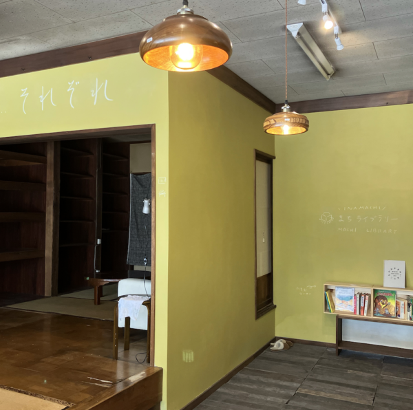 施工事例　自然になじむ落ち着いた黄色の安全無害塗料でDIY｜ワイルドツリー 様（長野県）